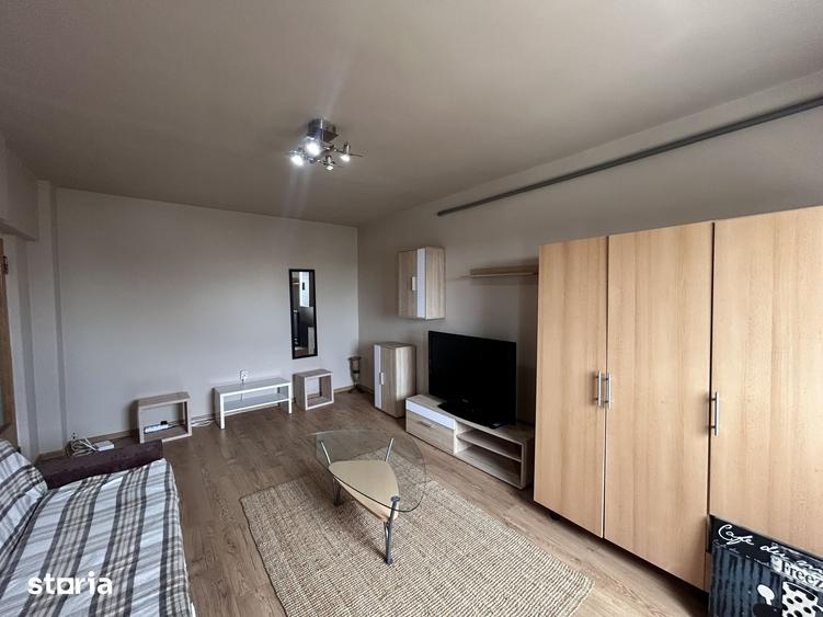 Apartament cu 2 camere decomandat în Intim