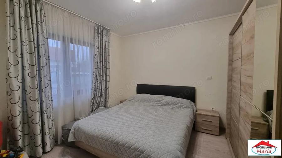 Casă cu Teren 500 Mp în Bercu Roșu