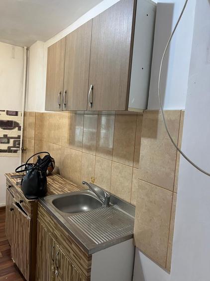 Apartament cu 2 camere decomandat în Republicii