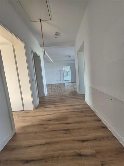 Casă individuală cu 4 camere cu Teren 748 Mp în Moșnița Nouă