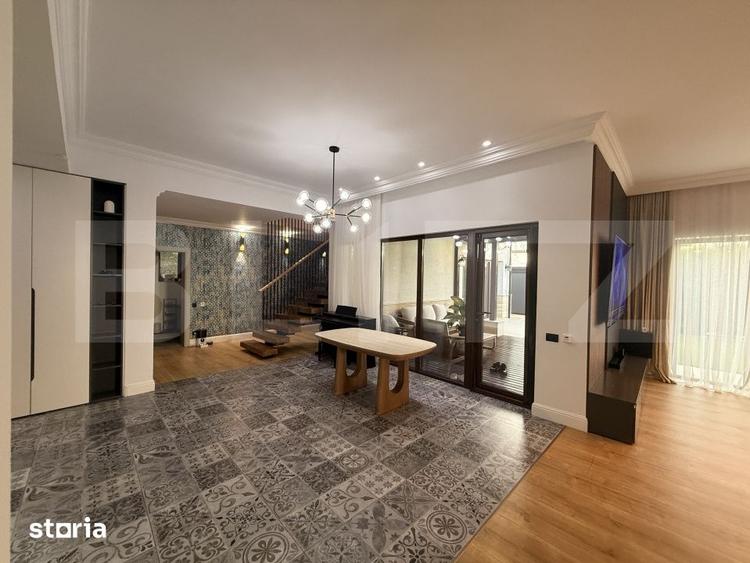 Casă cu 6 camere cu Teren 778 Mp în Păulești