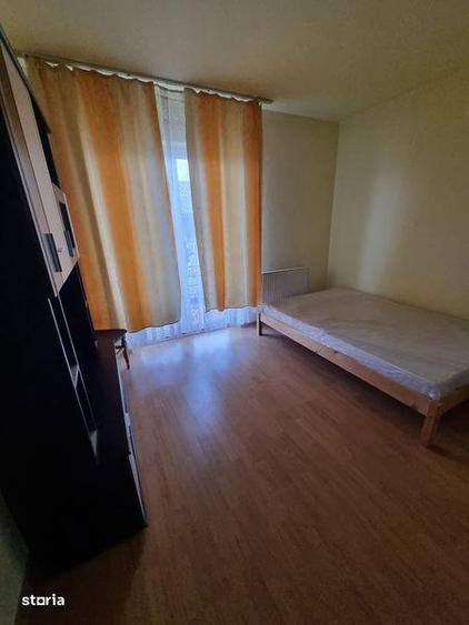 Inchiriez apartament 3 camere - 5