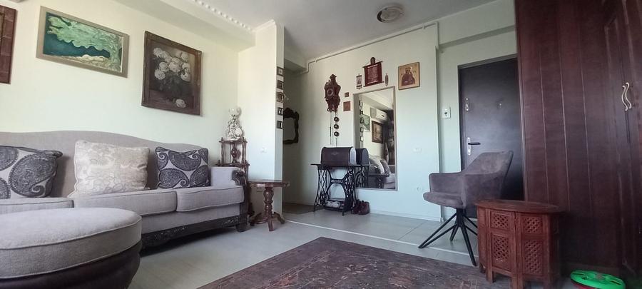 Apartament cu 2 camere decomandat, mobilat în Faleza Nord