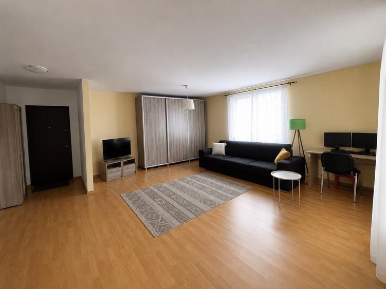 Apartament cu 3 camere decomandat în Calea Dumbrăvii