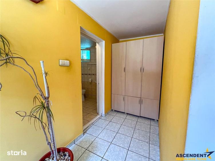 Casă cu 5 camere decomandat cu Garaj în Ilieni