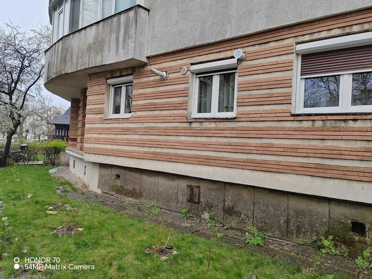Apartament cu 3 camere decomandat în Nord