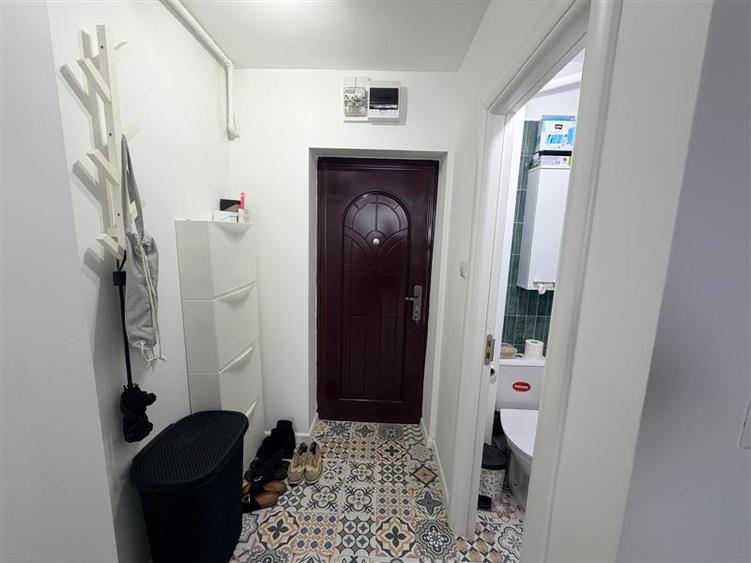 Garsonieră semidecomandată, mobilată în Alexandru cel Bun