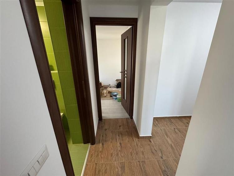 Apartament cu 4 camere decomandat în Brăilei
