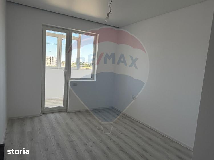 Apartament cu 2 camere semidecomandat în Rahova