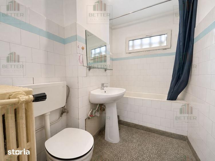 Apartament cu 3 camere decomandat în Berceni