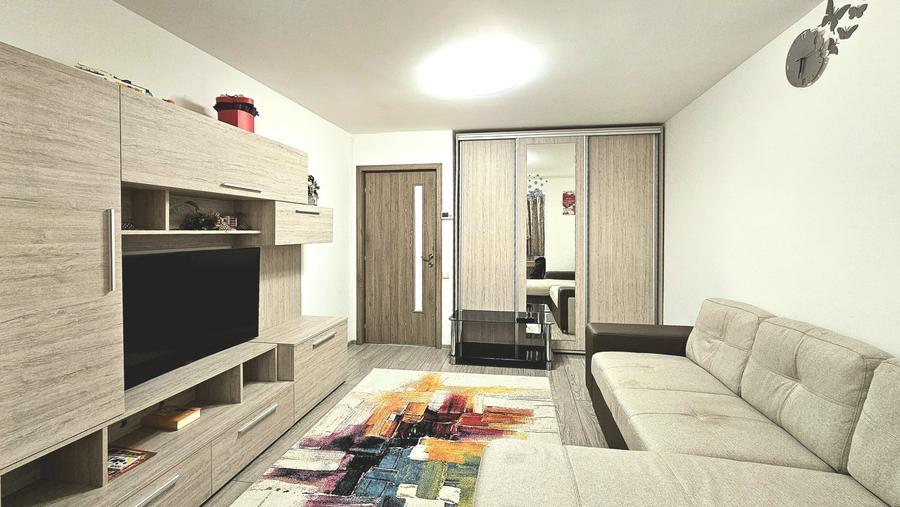 Apartament cu 2 camere decomandat, mobilat în Predeal