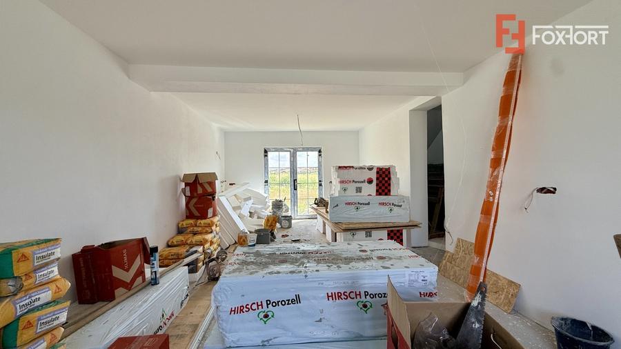 Duplex cu 3 camere cu Canalizare în Moșnița Nouă