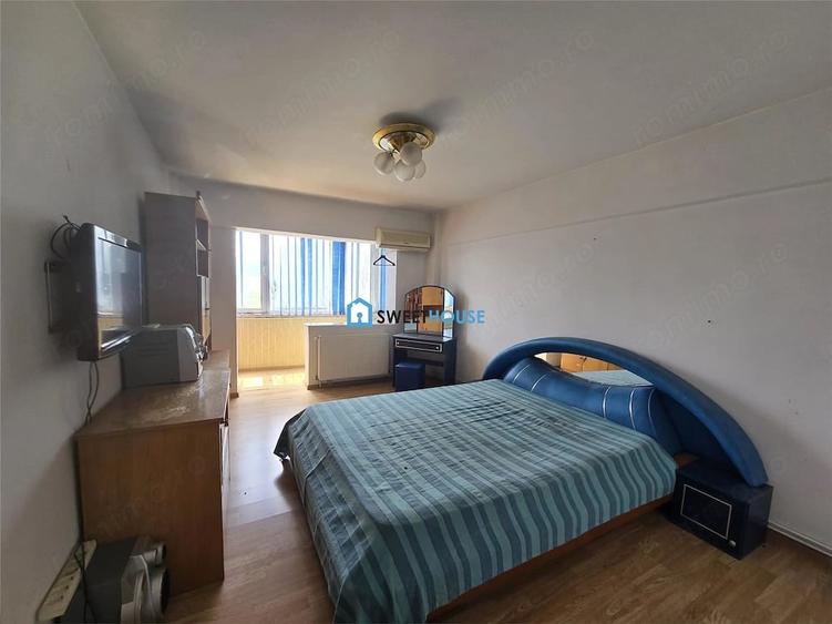 Apartament cu 3 camere decomandat în Central