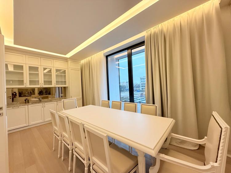 Apartament cu 4 camere decomandat, mobilat în Kiseleff