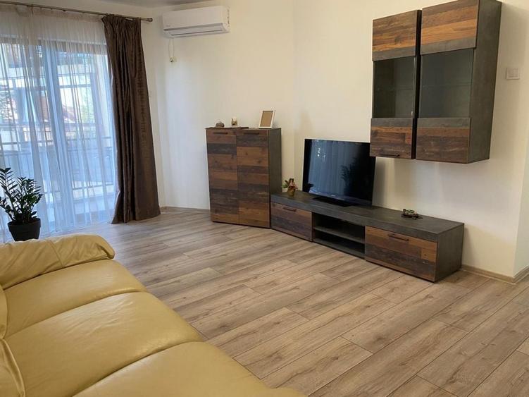 Apartament cu 2 camere decomandat în Trivale