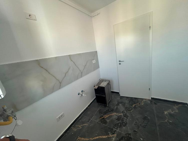 Apartament cu 2 camere decomandat în Berceni