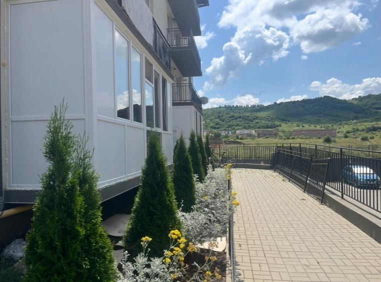 Apartament cu 2 camere decomandat în Florești