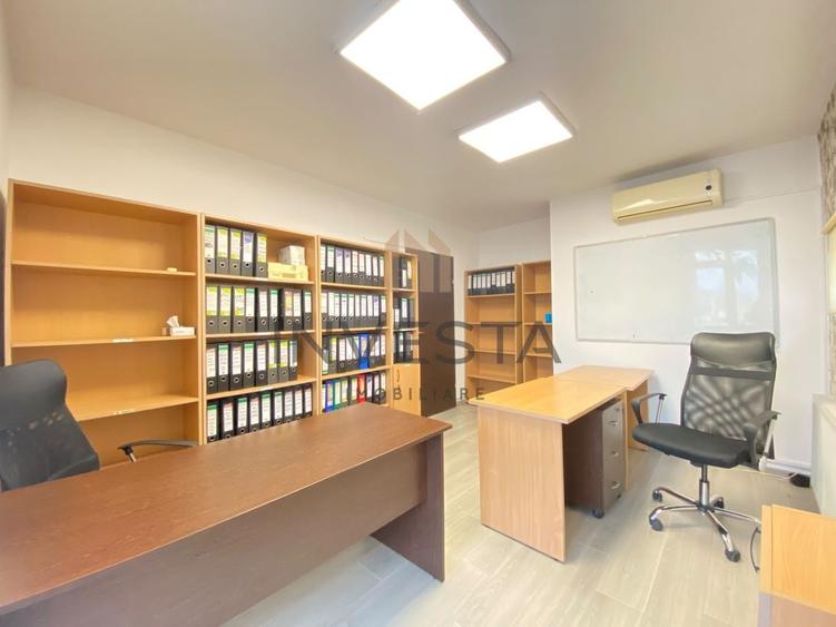 Apartament cu 4 camere decomandat, mobilat în Central