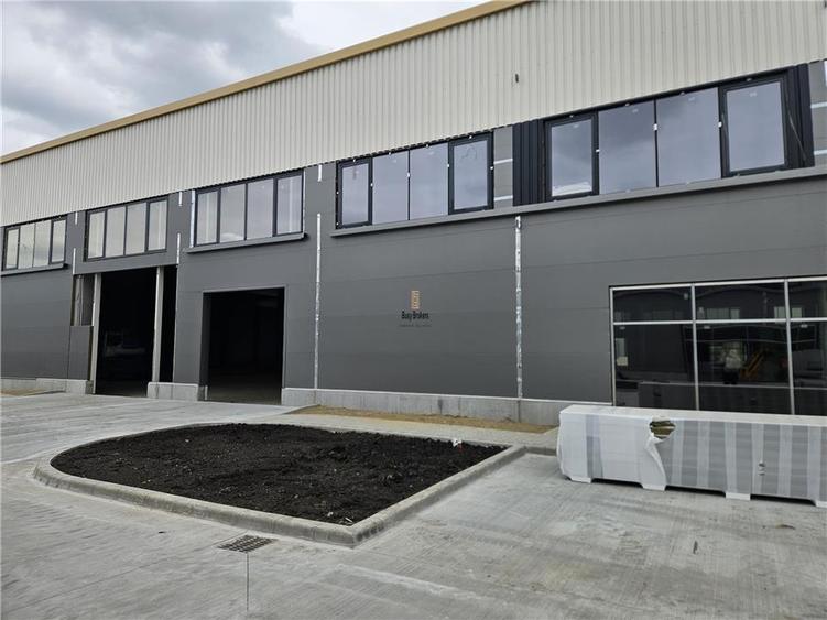 Spațiu industrial, de 1,140 mp, în Nord