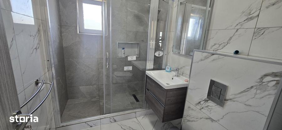 Casă cu 3 camere cu Teren 440 Mp în Agigea