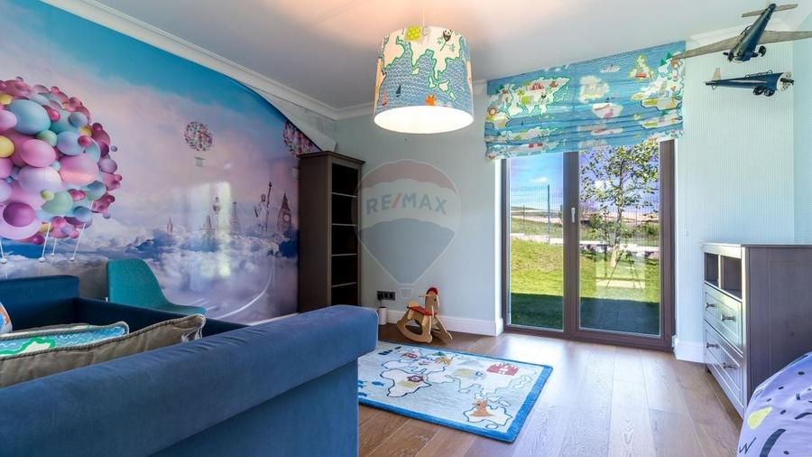 Casă individuală cu 10 camere cu Piscina în Făget