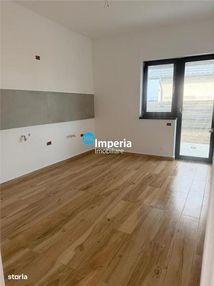 Casă cu 3 camere în Ciurbești