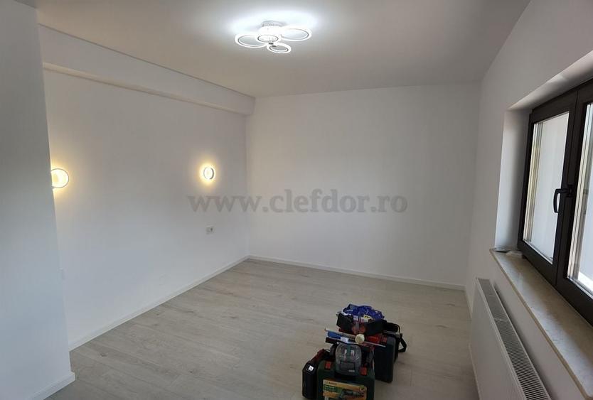 Casă individuală cu 6 camere cu Piscina în Iancu Nicolae