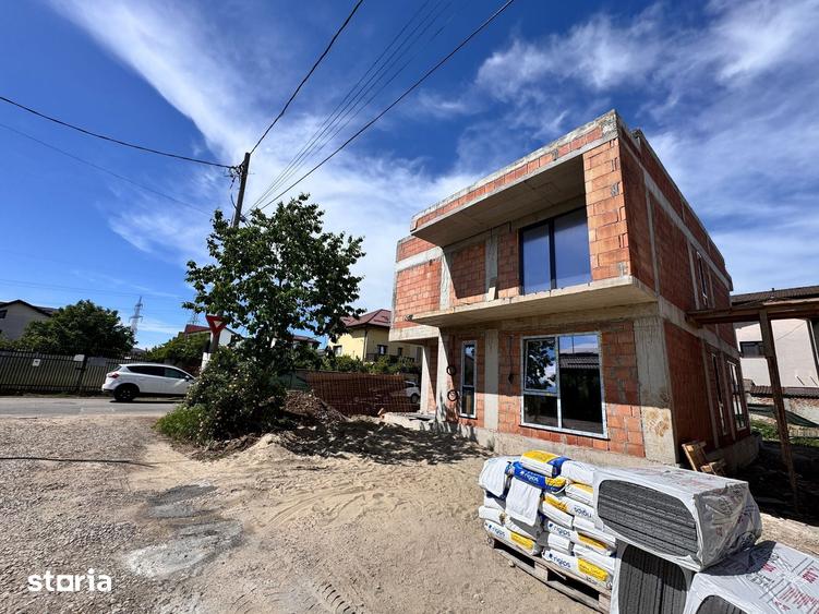 Casă cu 4 camere cu Teren 324 Mp în Fundeni
