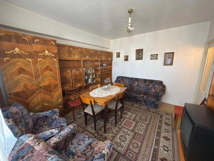 Apartment cu 3 camere, bloc 1981- ULTRACENTRAL - 2