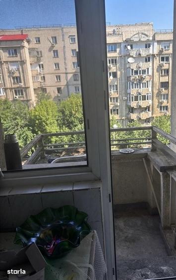 Apartament cu 3 camere în Vitan