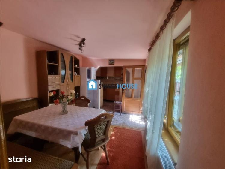 Casă cu 6 camere cu Teren 900 Mp în Șinca