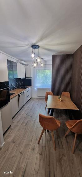 Apartament cu 2 camere decomandat în Zorilor