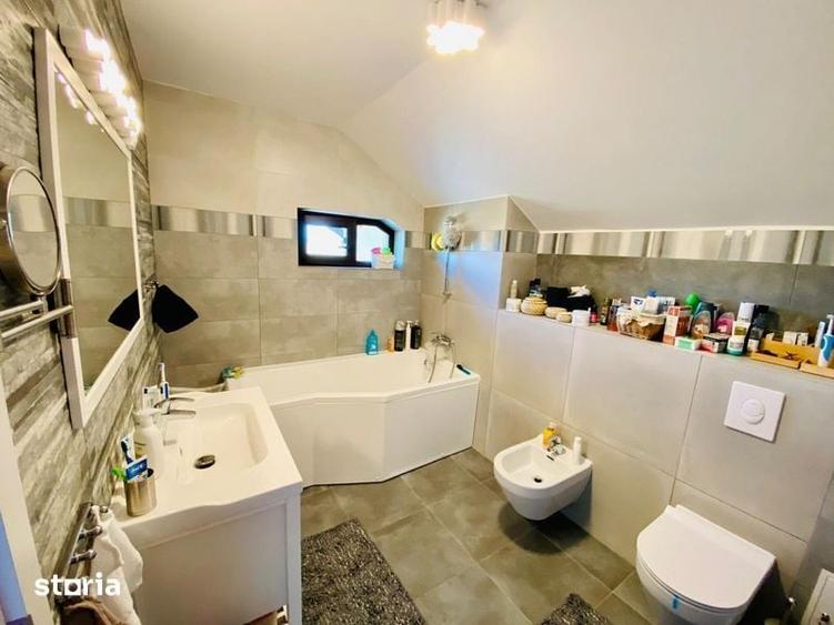 Casă cu 4 camere cu Teren 170 Mp în Central
