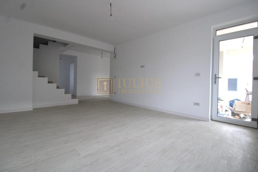 Duplex cu 4 camere cu Teren 336 Mp în Dumbrăvița