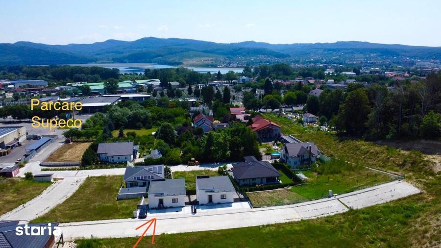 Casă cu 5 camere cu Teren 320 Mp în Traian
