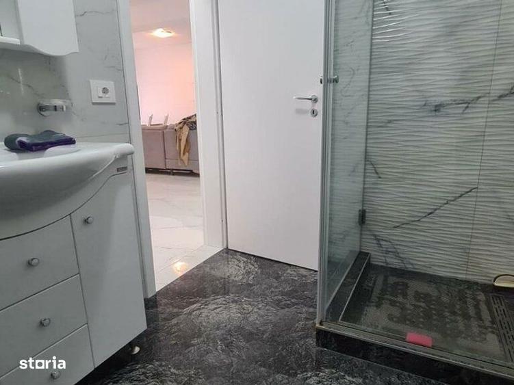 Apartament cu 2 camere în Micro 17