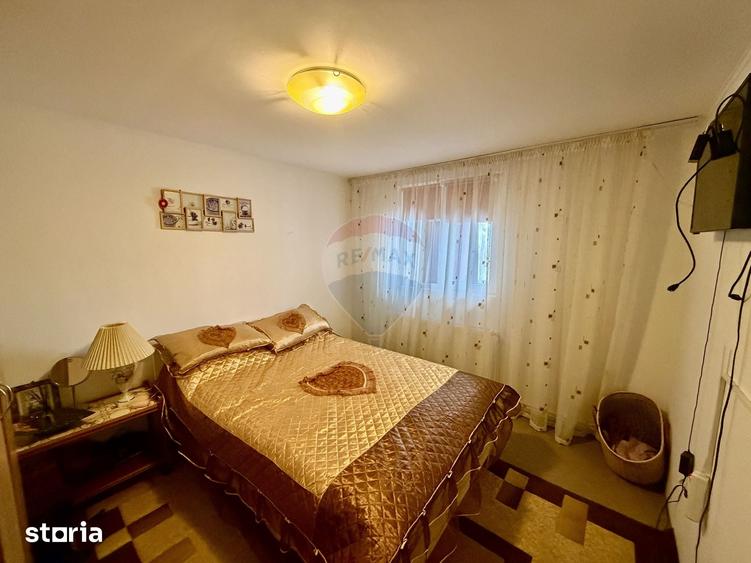 Casă cu 5 camere cu Teren 3344 Mp în Țifești