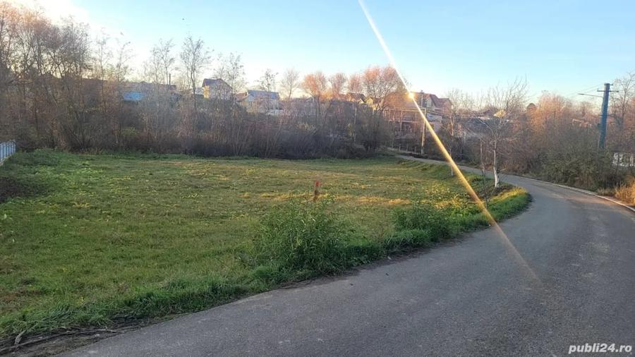 Teren de 1700 mp, în Mereni