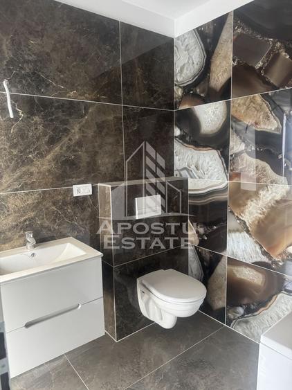 Duplex cu 4 camere cu Canalizare în Giarmata