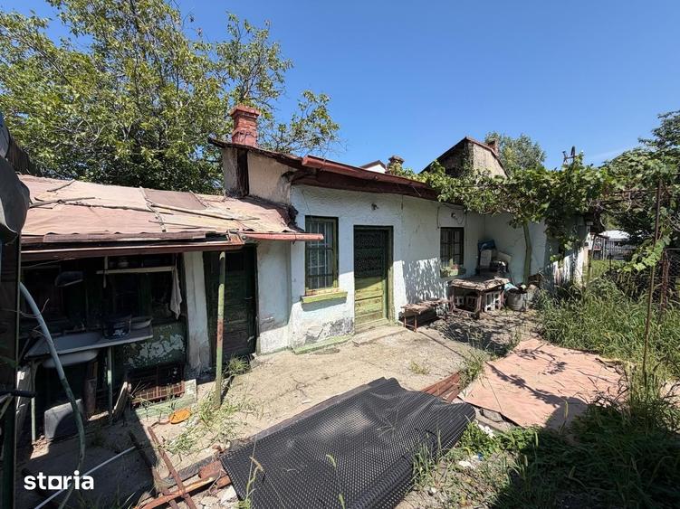 Teren de 390 mp, în Dămăroaia