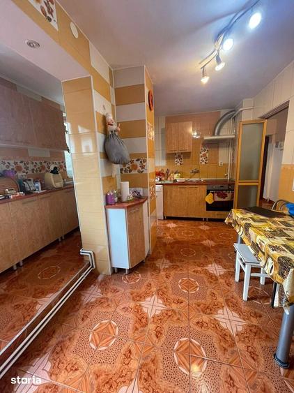 Apartament cu 4 camere în Ultracentral
