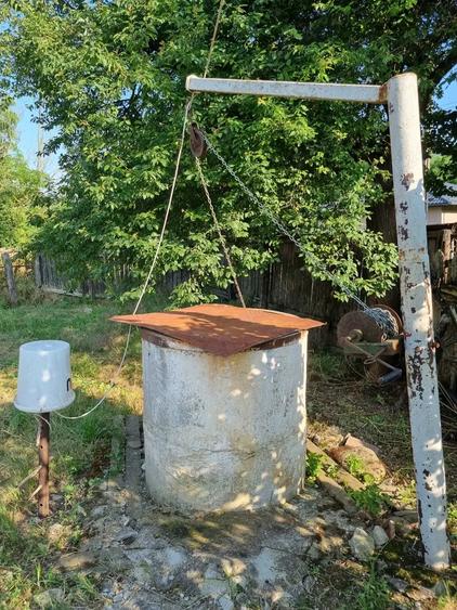 Casă cu Teren 2300 Mp în Boldești