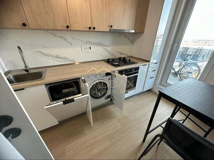 Apartament cu 2 camere decomandat, mobilat în Regie