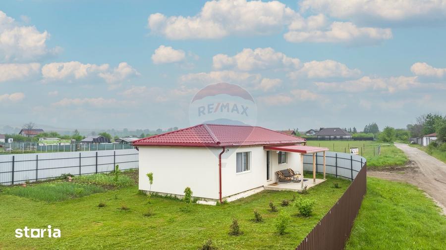 Casă cu 2 camere cu Teren 380 Mp în Hărman