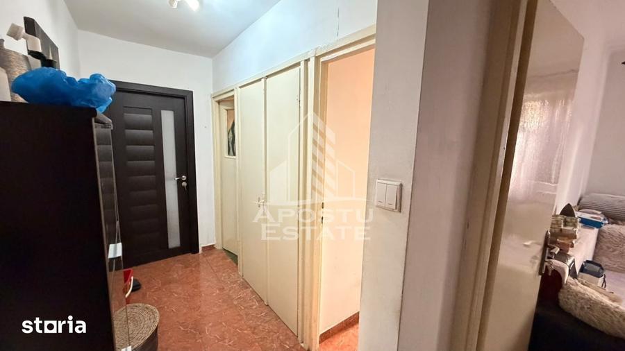 Apartament cu 3 camere semidecomandat în Șagului — fotografia 1