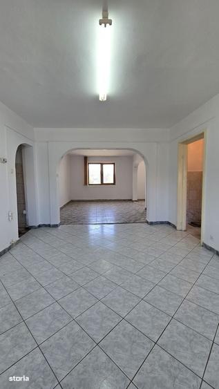 Apartament cu 4 camere în Central