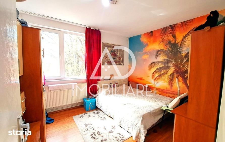 Apartament cu 3 camere semidecomandat în Central
