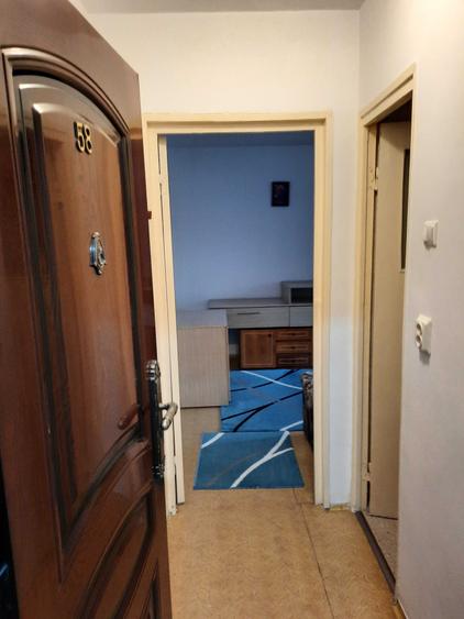 Garsonieră semidecomandată în Malu Roșu
