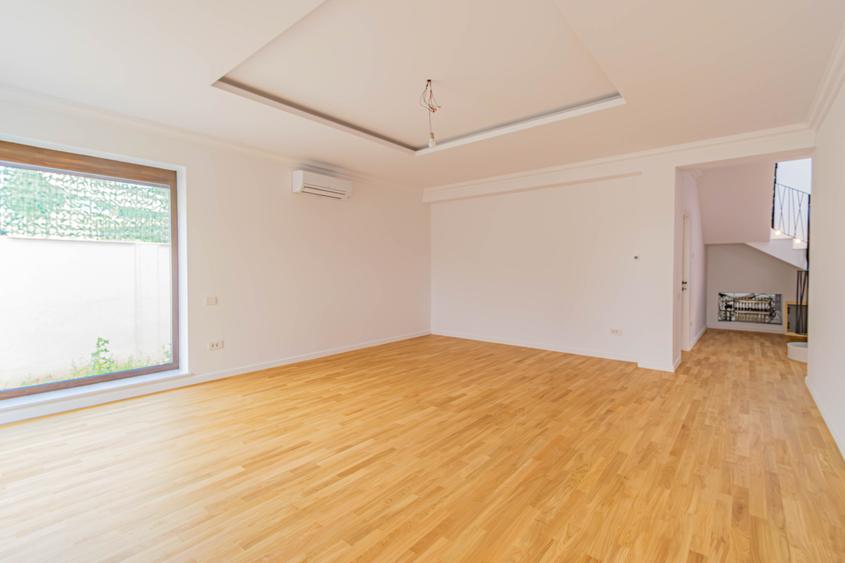 Vila moderna cu vedere la lac, ambient intim si elegant, piscina, carport - 5