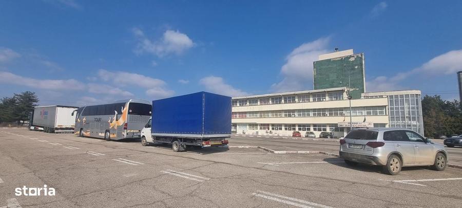 Spațiu comercial, în Central